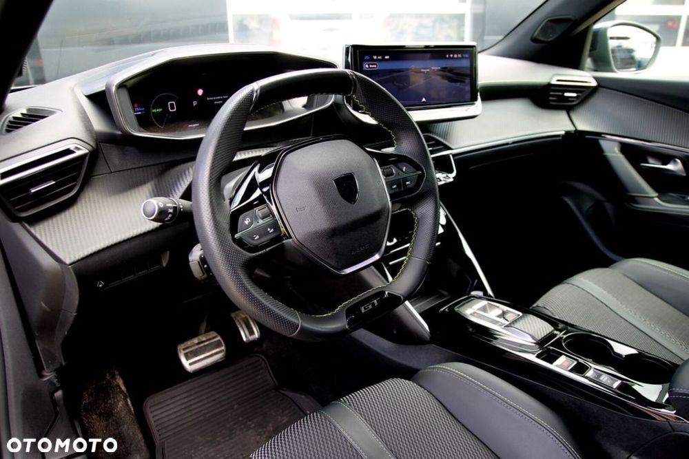 Peugeot 2008 - 4