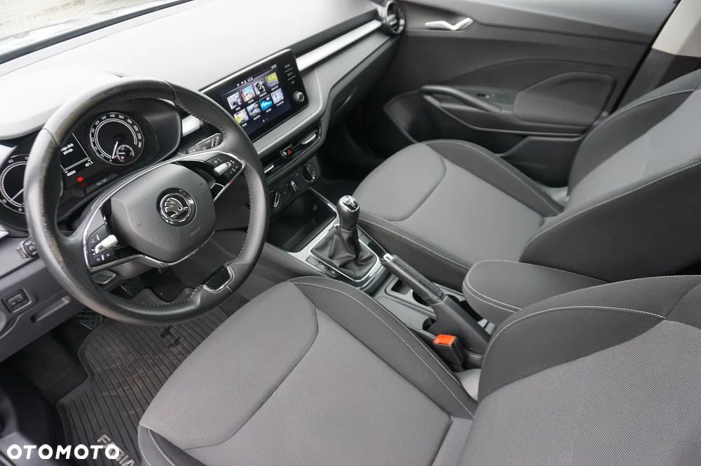 Skoda Fabia 1.0 Ambition - 25