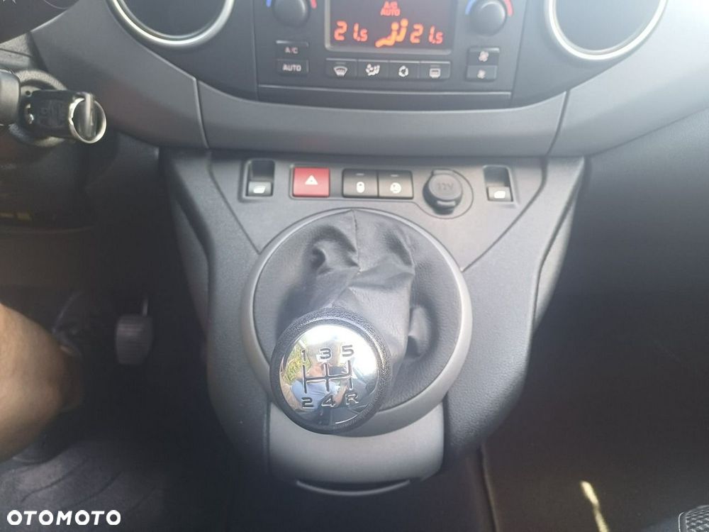 Peugeot Partner 1.6 BlueHDi Outdoor - 17