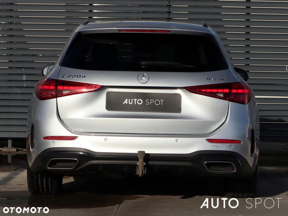 Mercedes-Benz C-Class 2023 photo 5