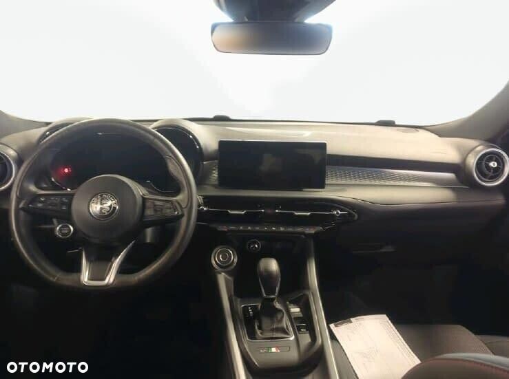 Alfa Romeo Tonale 1.5 T4 GSE mHEV Sprint DCT - 3