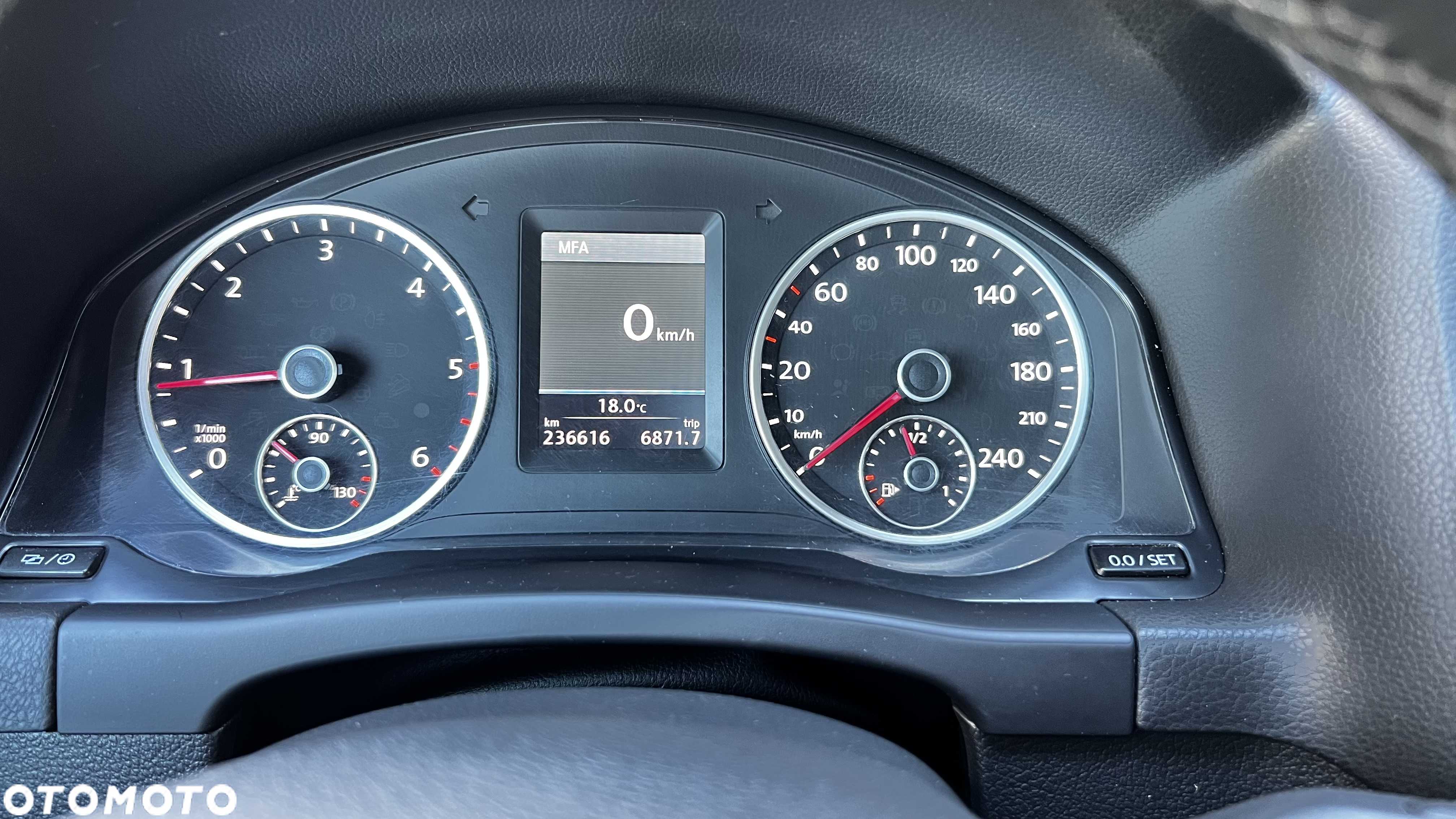 Volkswagen Tiguan 2.0 TDI 4Mot R-Style DSG - 36