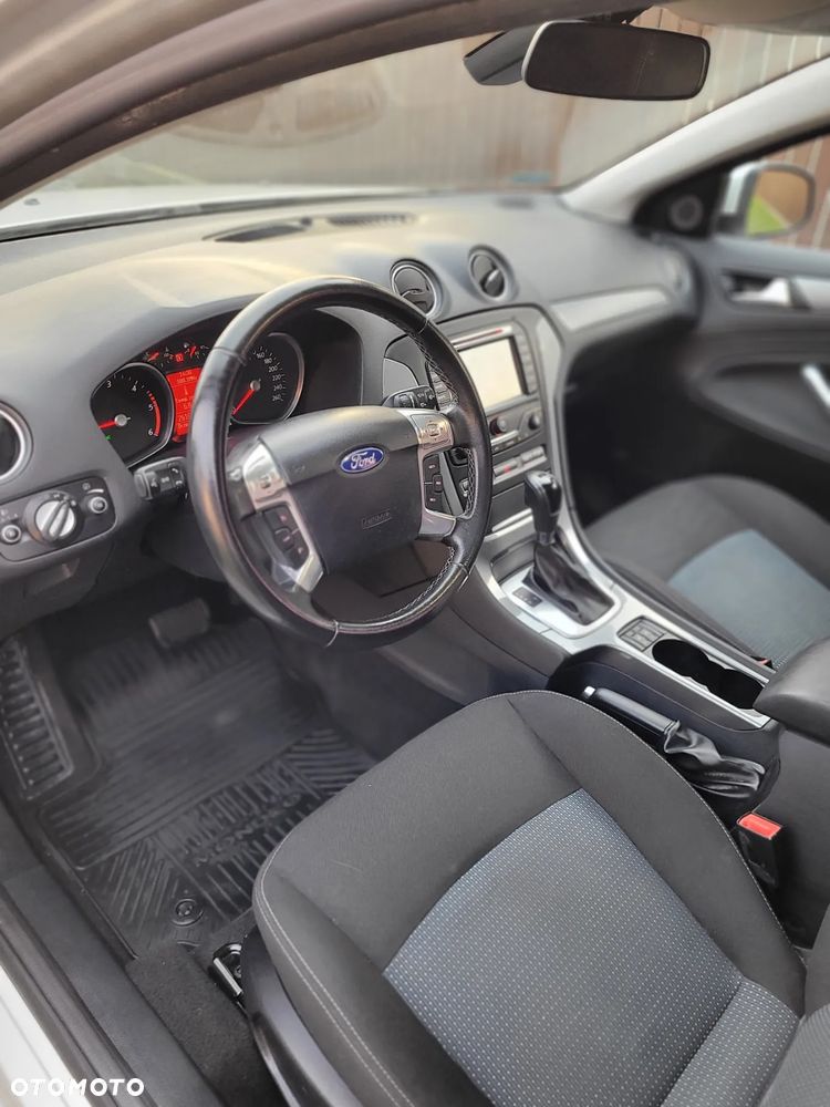 Ford Mondeo 2.0 TDCi ECOnetic Trend - 35