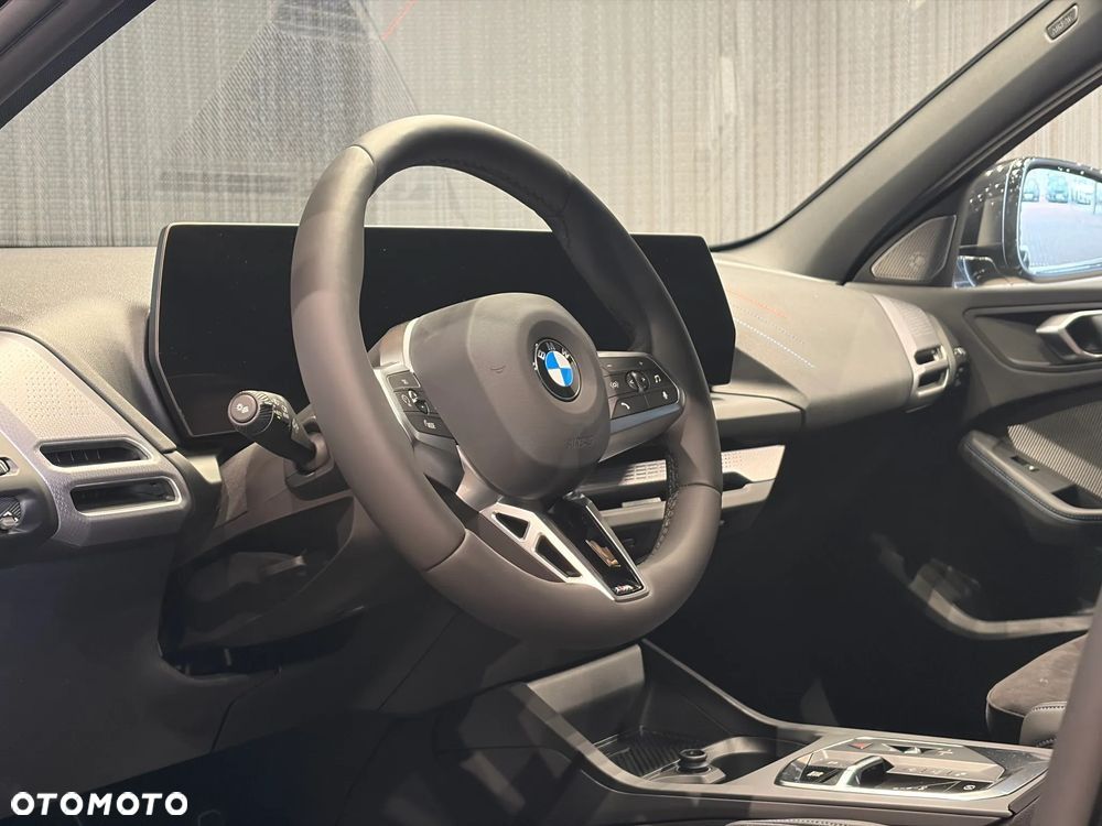 BMW Seria 1 120 mHEV - 13