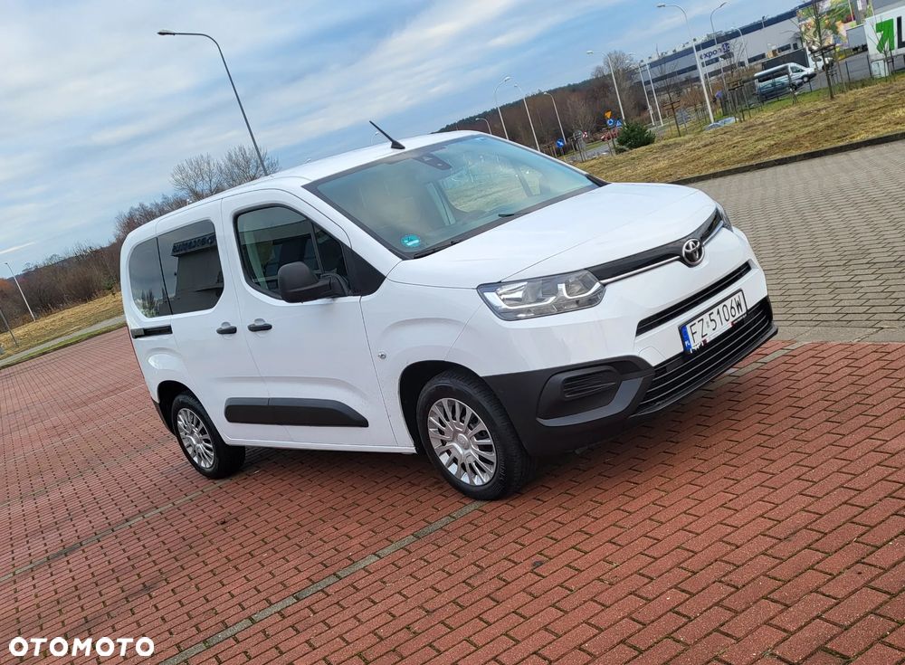 Toyota Proace City Verso 1.2 Turbo L1 Combi - 2