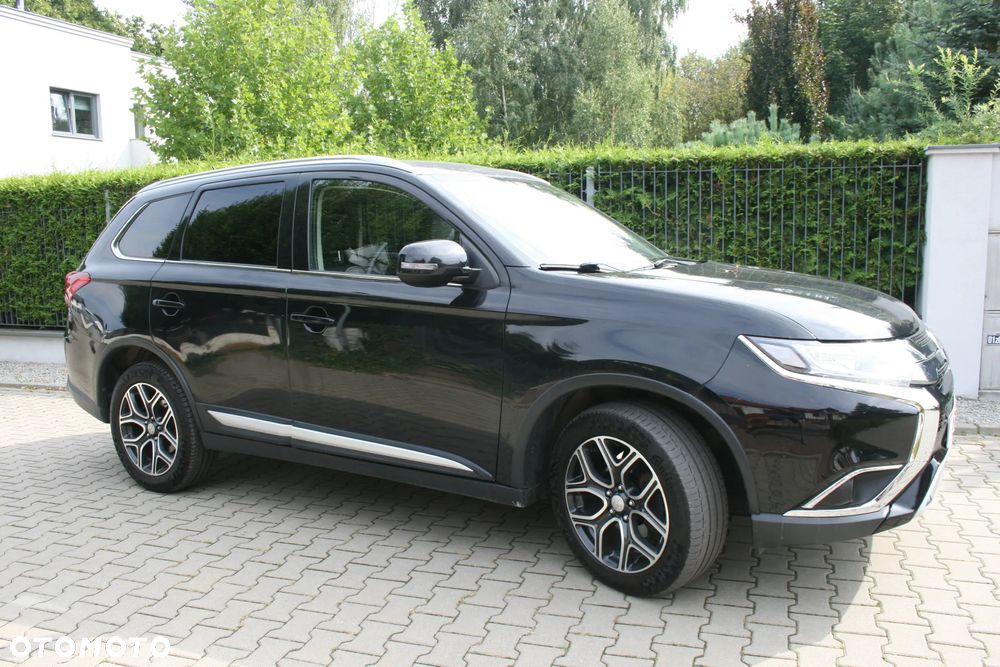 Mitsubishi Outlander 2.2 DID Intense + 4WD - 35