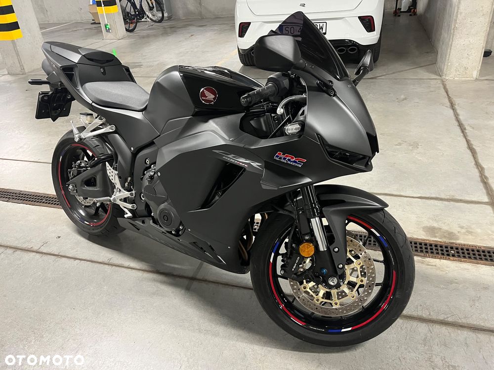 Honda CBR - 7