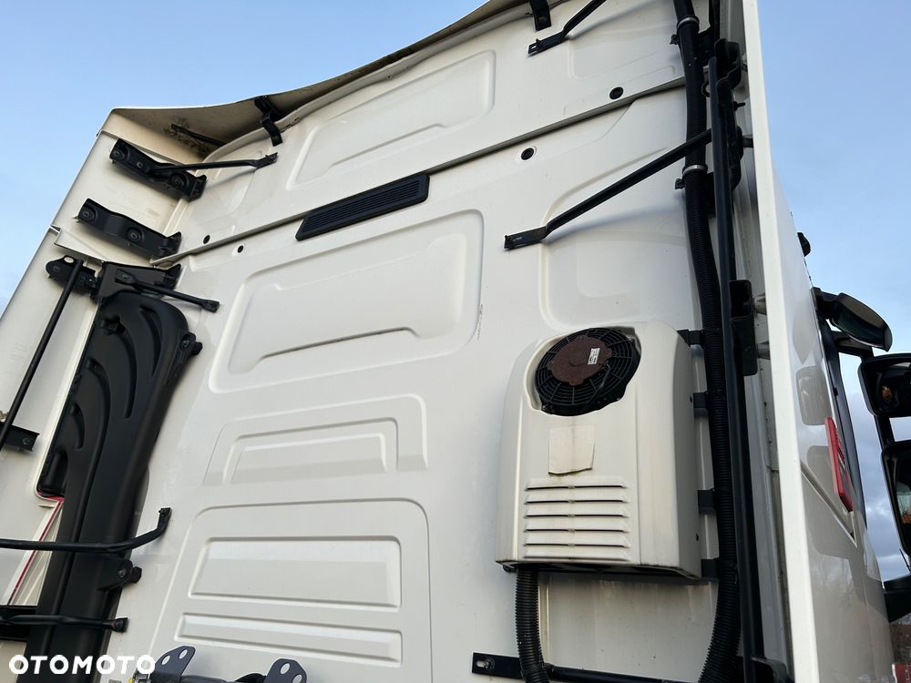 Renault HIGH GAMA T440 13l Volvo 2019 FULL SERWIS VIN: LD ! 13l STANDARD STANDARD / KLIMA POSTOJOWA / FULL OPCJA /  T520 T480 / TOP STAN GAMA T - 18