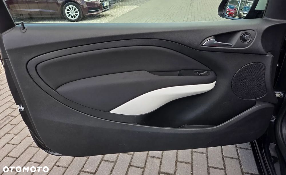 Opel Adam 1.2 Black Link - 35