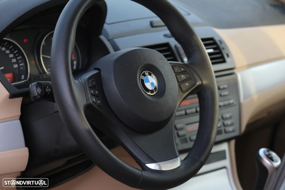 BMW X3 2.0 d LifeStyle - 29