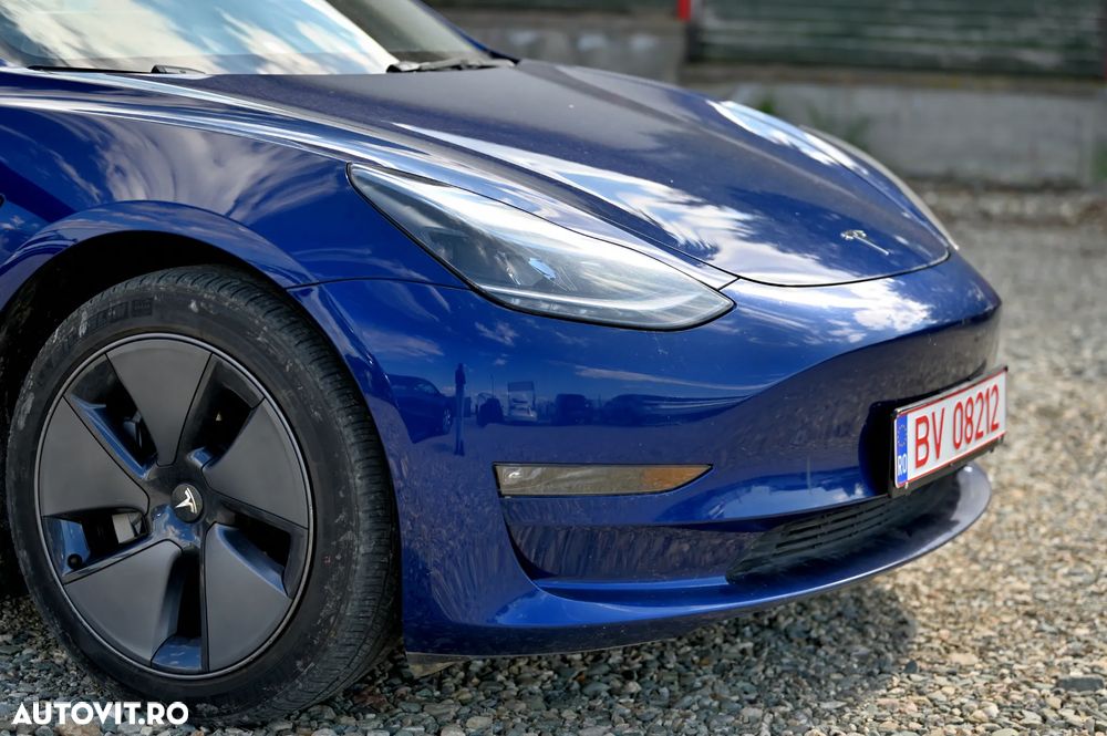 Tesla Model 3 - 2