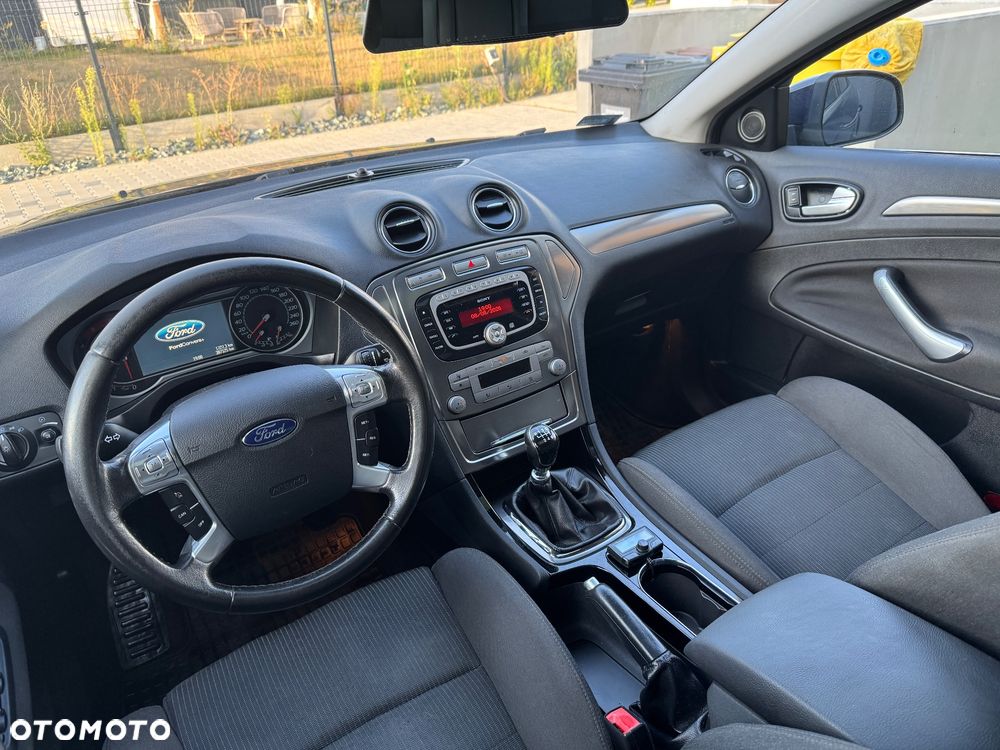 Ford Mondeo 1.8 TDCi Titanium - 24