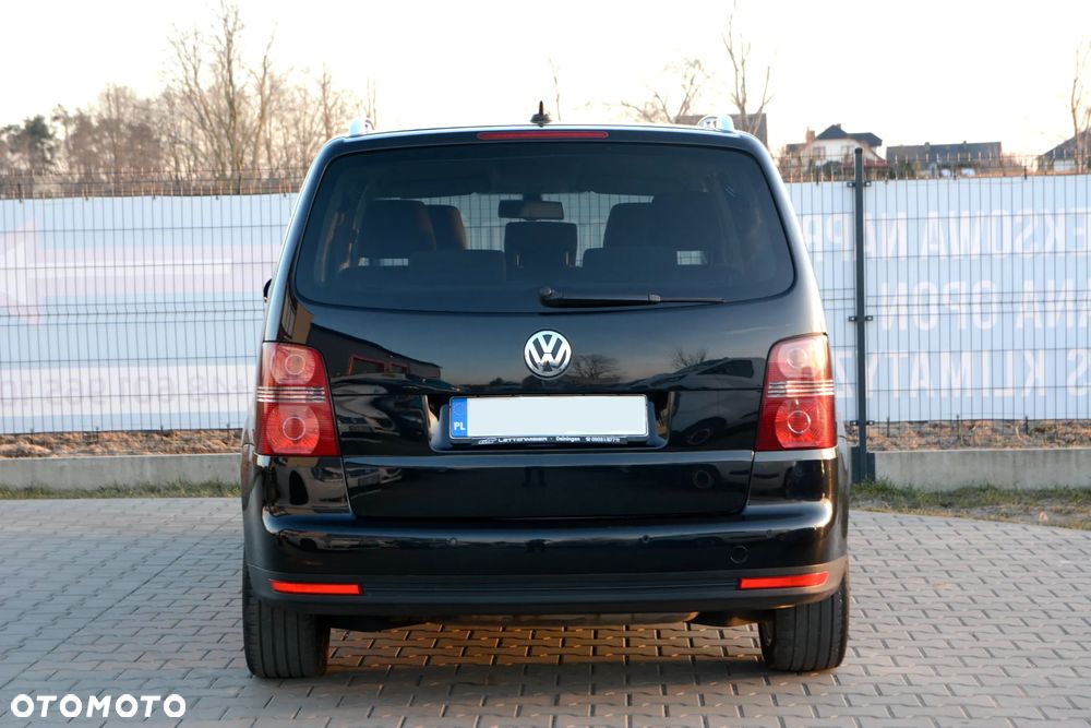 Volkswagen Touran 2.0 TDI DPF Trendline - 10