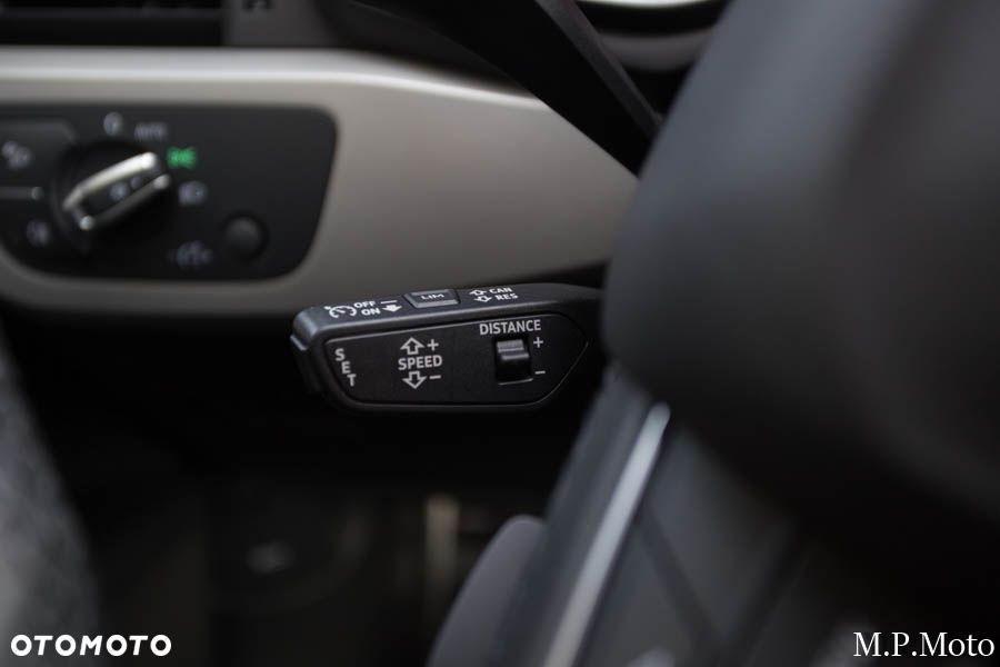 Audi A4 Avant 40 TDI quattro S tronic S line - 22