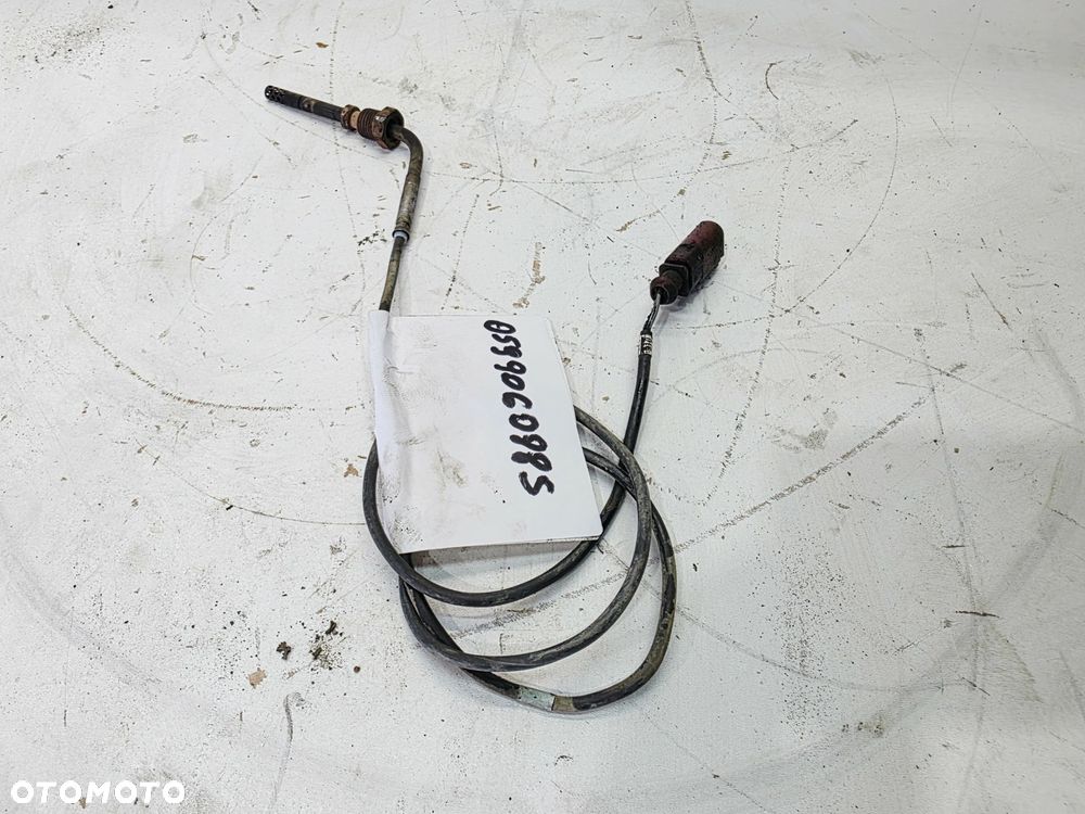 CZUJNIK TEMPERATURY SPALIN AUDI A6 C6 Q7 4L 3.0 TDI 059906088S - 3