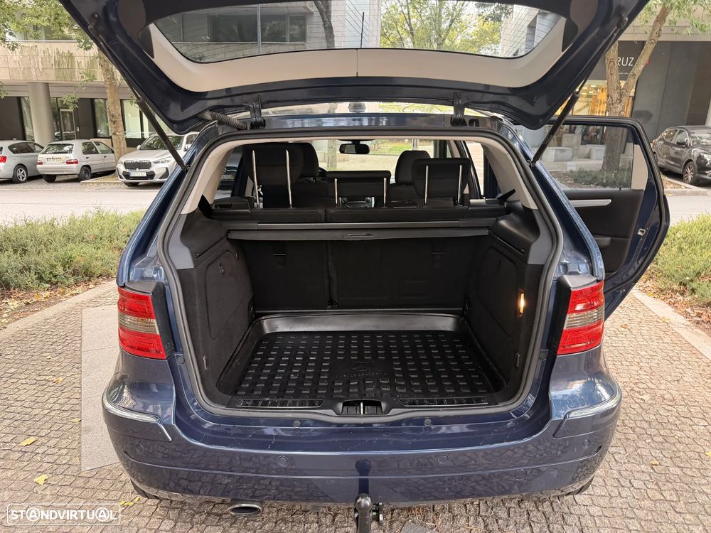 Mercedes-Benz B 180 CDi Autotronic - 24