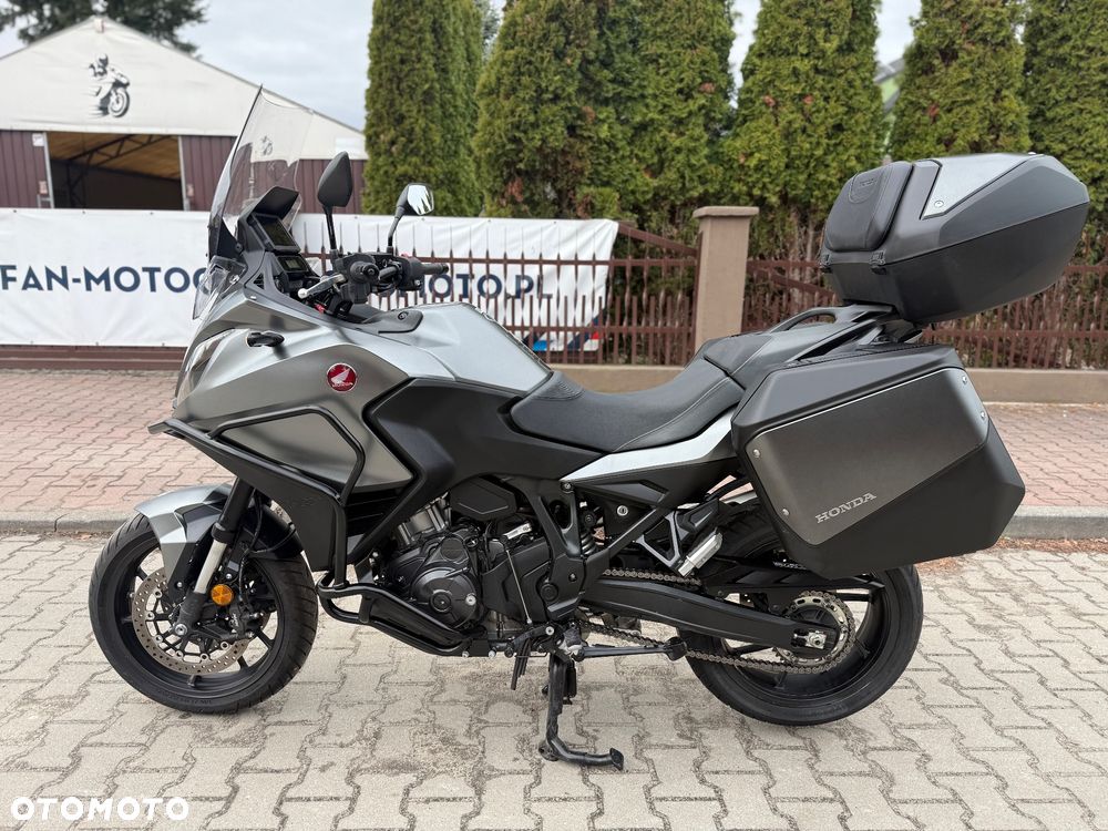 Honda NT - 13