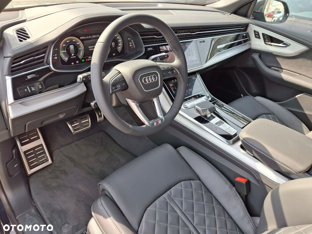 Audi Q8 - 13