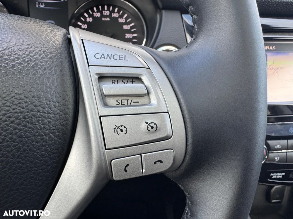 Nissan Qashqai 1.5 DCI TEKNA - 25