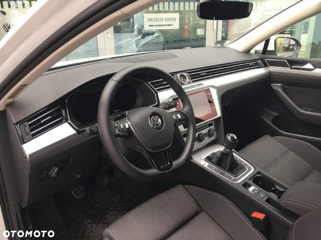 Volkswagen Passat 1.8 TSI BMT Comfortline - 5
