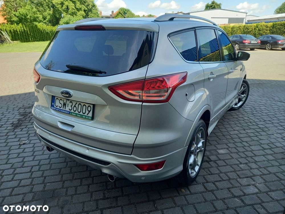Ford Kuga 2.0 TDCi 2x4 Titanium - 6