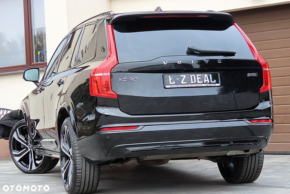 Volvo XC 90 B5 D AWD Ultimate Dark - 9