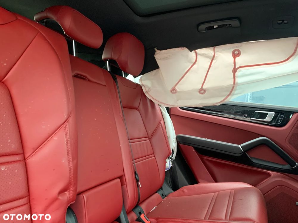 Porsche Cayenne Tiptronic S - 16