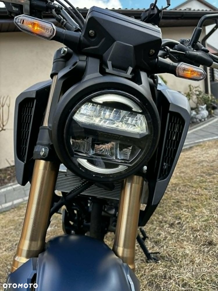 Honda CB - 8