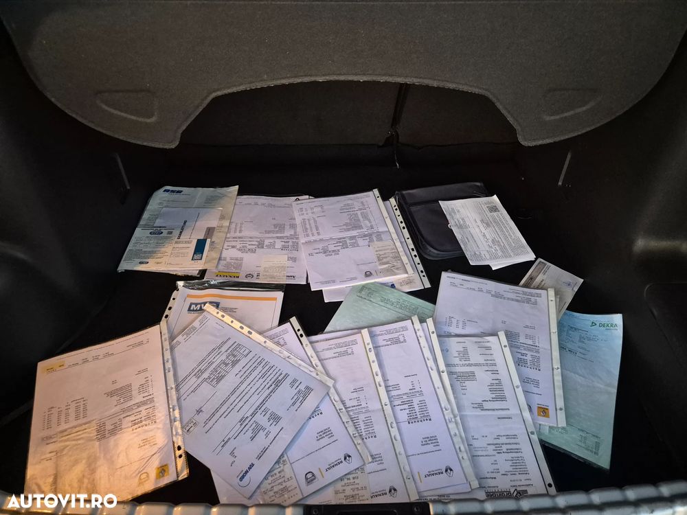 Dacia Duster 1.6 16V 4x2 Prestige - 6