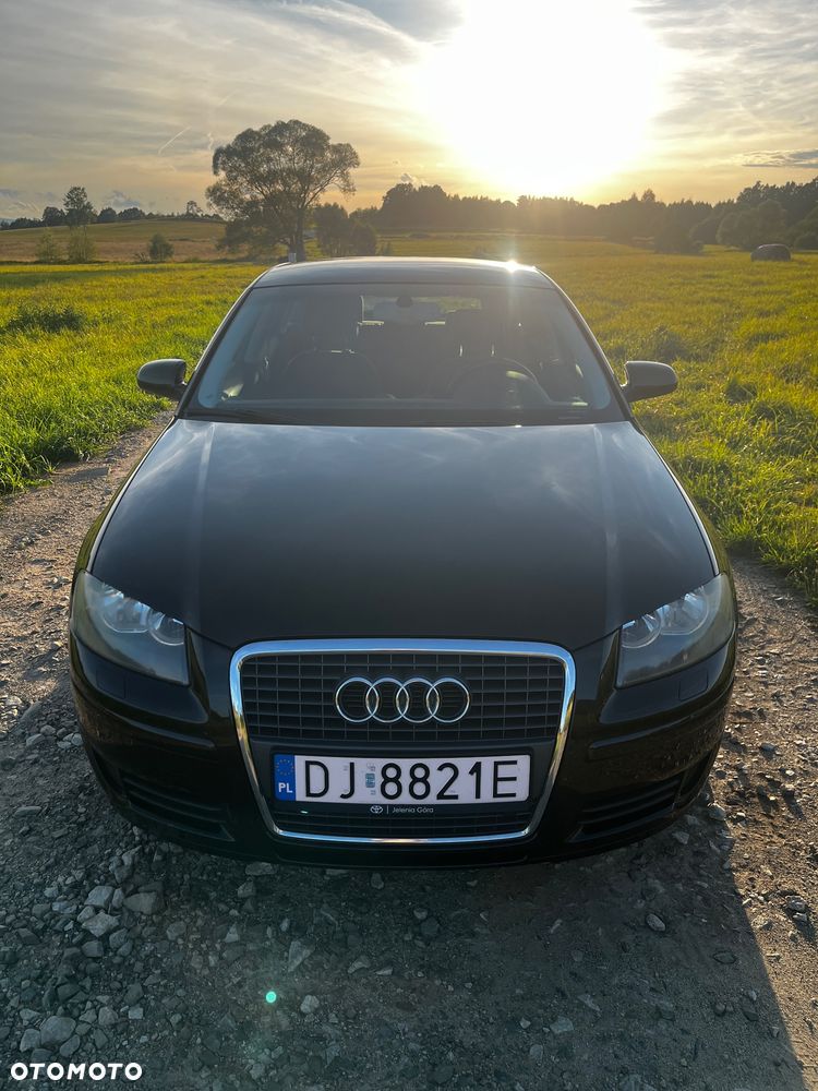 Audi A3 Sportback 1.6 FSI Attraction - 2