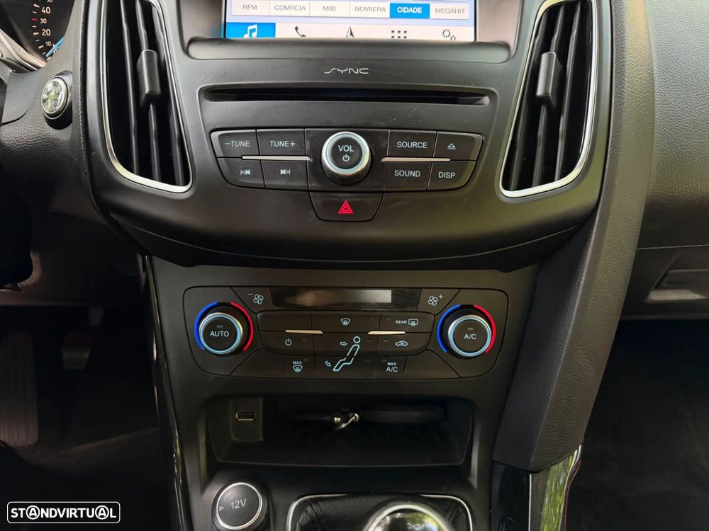 Ford Focus SW 1.0 EcoBoost S&S TITANIUM - 25