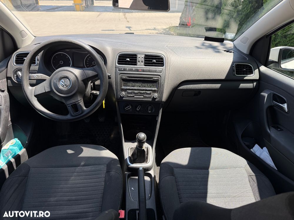 Volkswagen Polo - 10