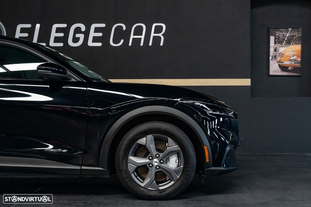 Ford Mustang Mach-E 75.7 kWh Premium AWD - 7