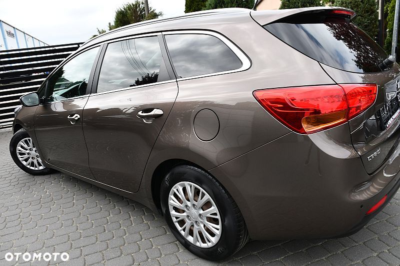 Kia Ceed 1.6 GDI Platinum Edition - 32