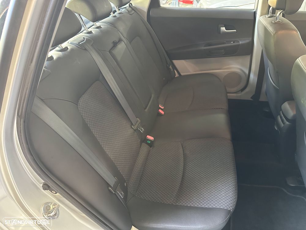 Kia Ceed 1.6 CRDi EX - 8