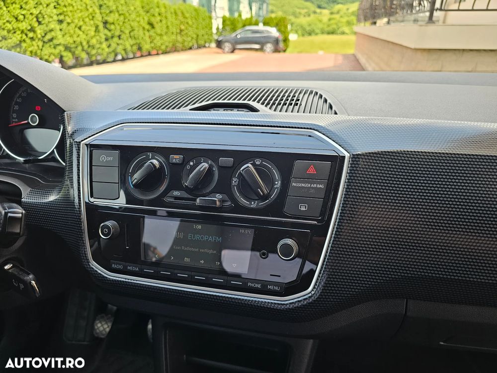 Volkswagen up! BlueMotion Technology club - 10