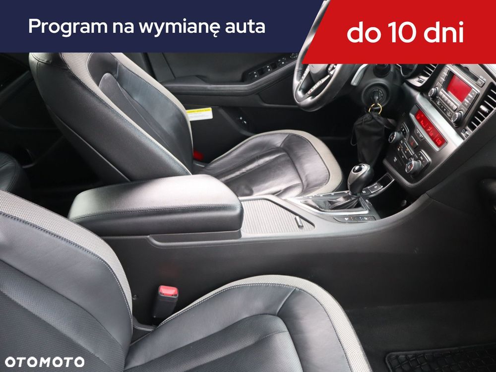 Kia Optima - 11
