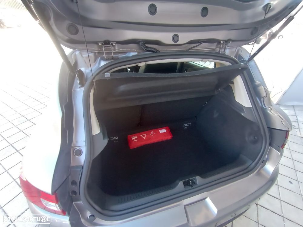 Renault Clio dCi 90 Dynamique - 21
