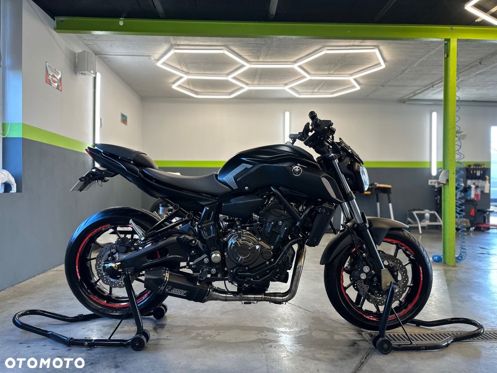 Yamaha MT - 8