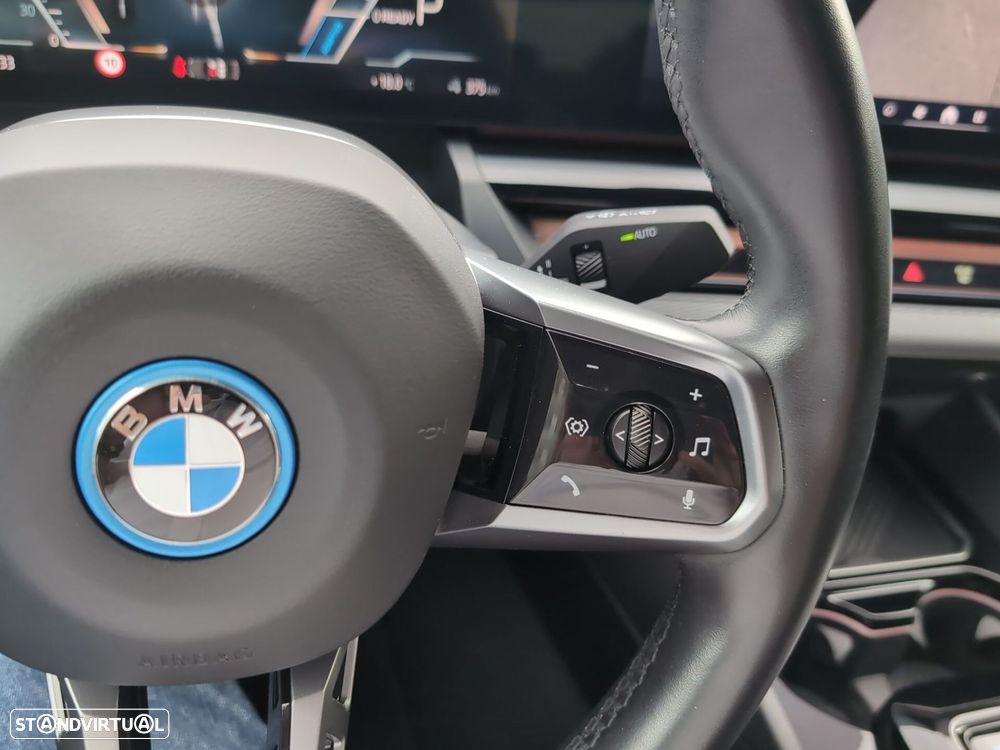 BMW i5 eDrive40 Pack Desportivo M Pro - 27