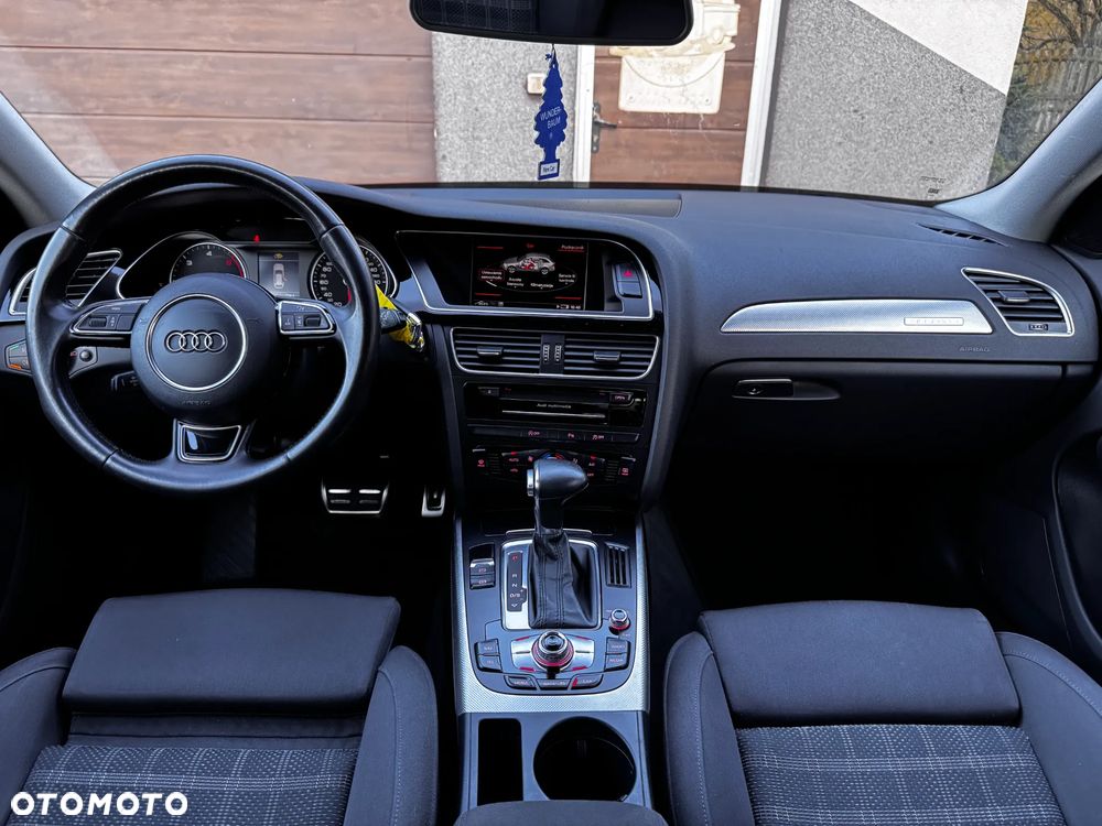 Audi A4 Avant 2.0 TDI S tronic quattro - 16