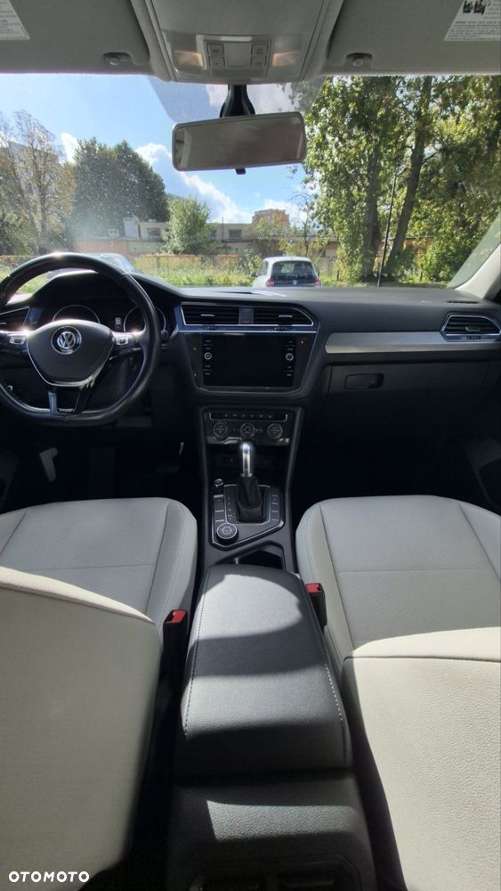 Volkswagen Tiguan - 20