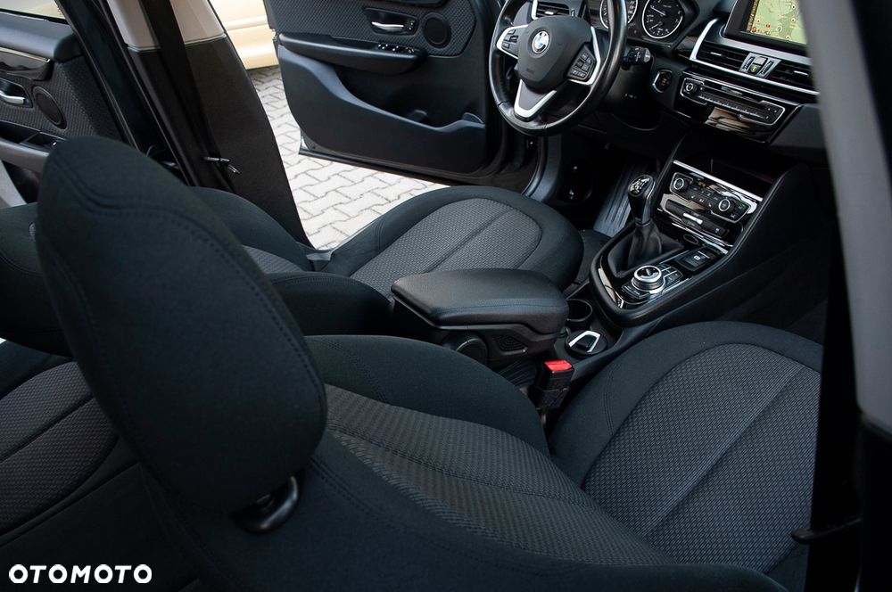 BMW Seria 2 - 35