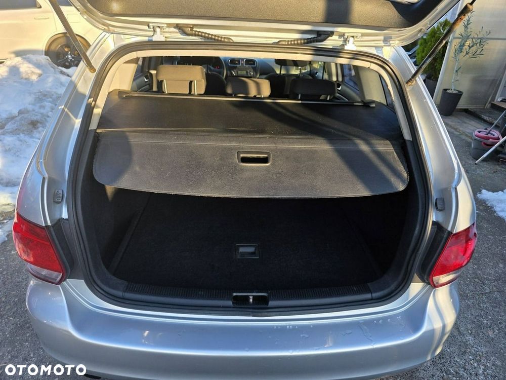 Volkswagen Golf 1.6 TDI DPF Comfortline - 24