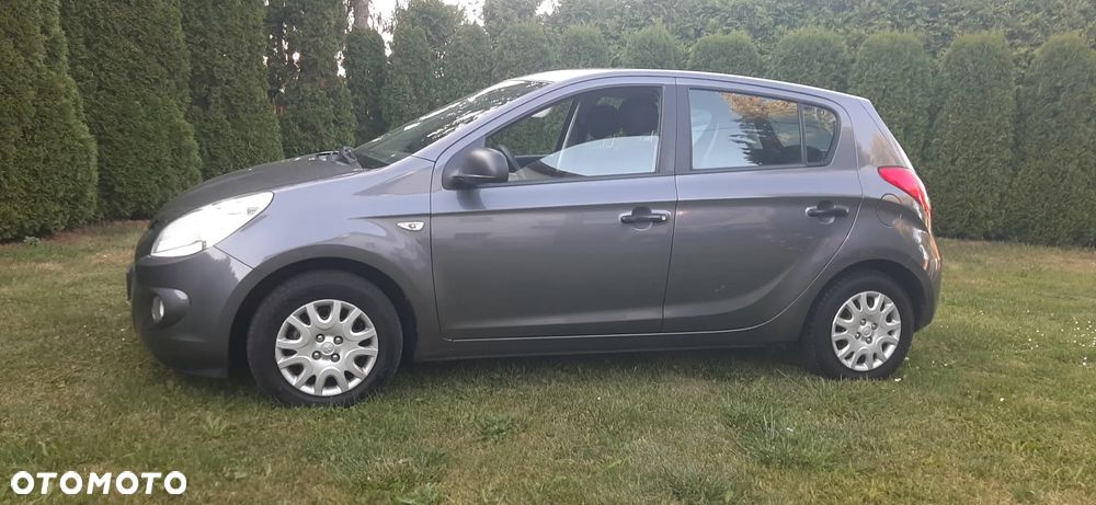 Hyundai i20 - 25