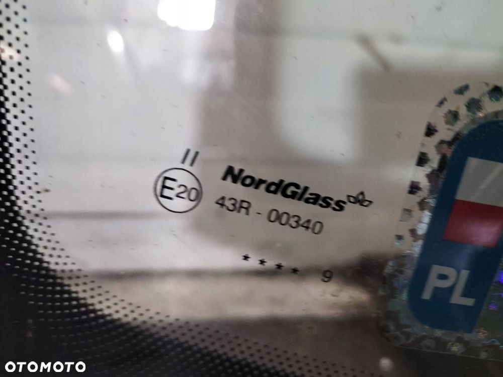 SZYBA CZOŁOWA PRZEDNIA Z CZUJNIKIEM  OPEL VECTRA C LIFT 1397212056 - 2