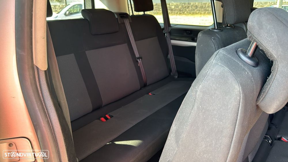 Toyota Proace Verso 1.5 D-4D L2 1.2T Comfort 9L - 7