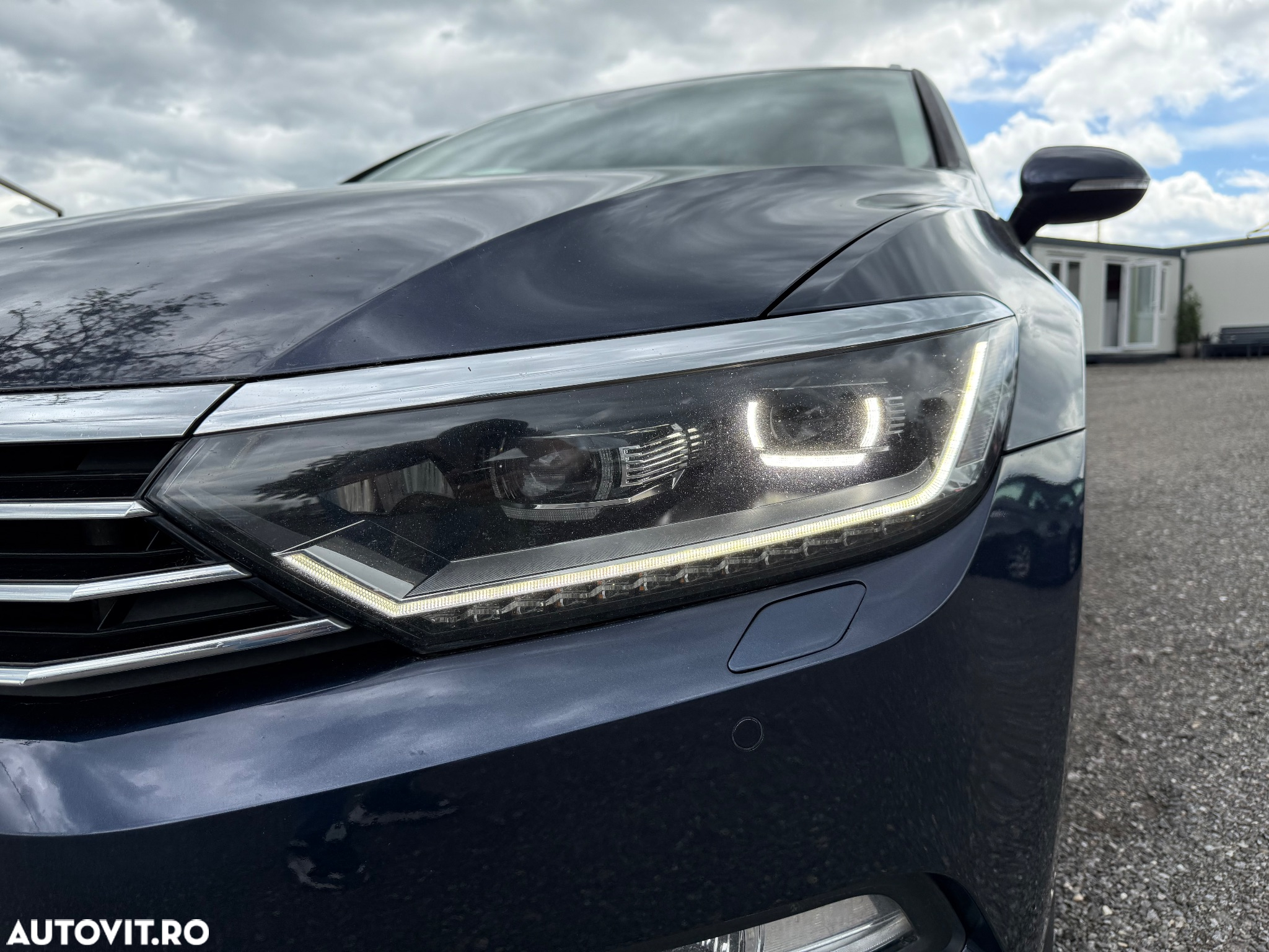 Volkswagen Passat Variant 2.0 TDI SCR DSG Highline - 13