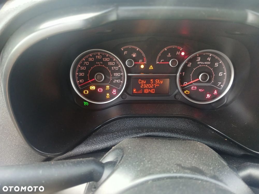 Fiat Doblo 1.4 T-Jet 16V First Edition - 16