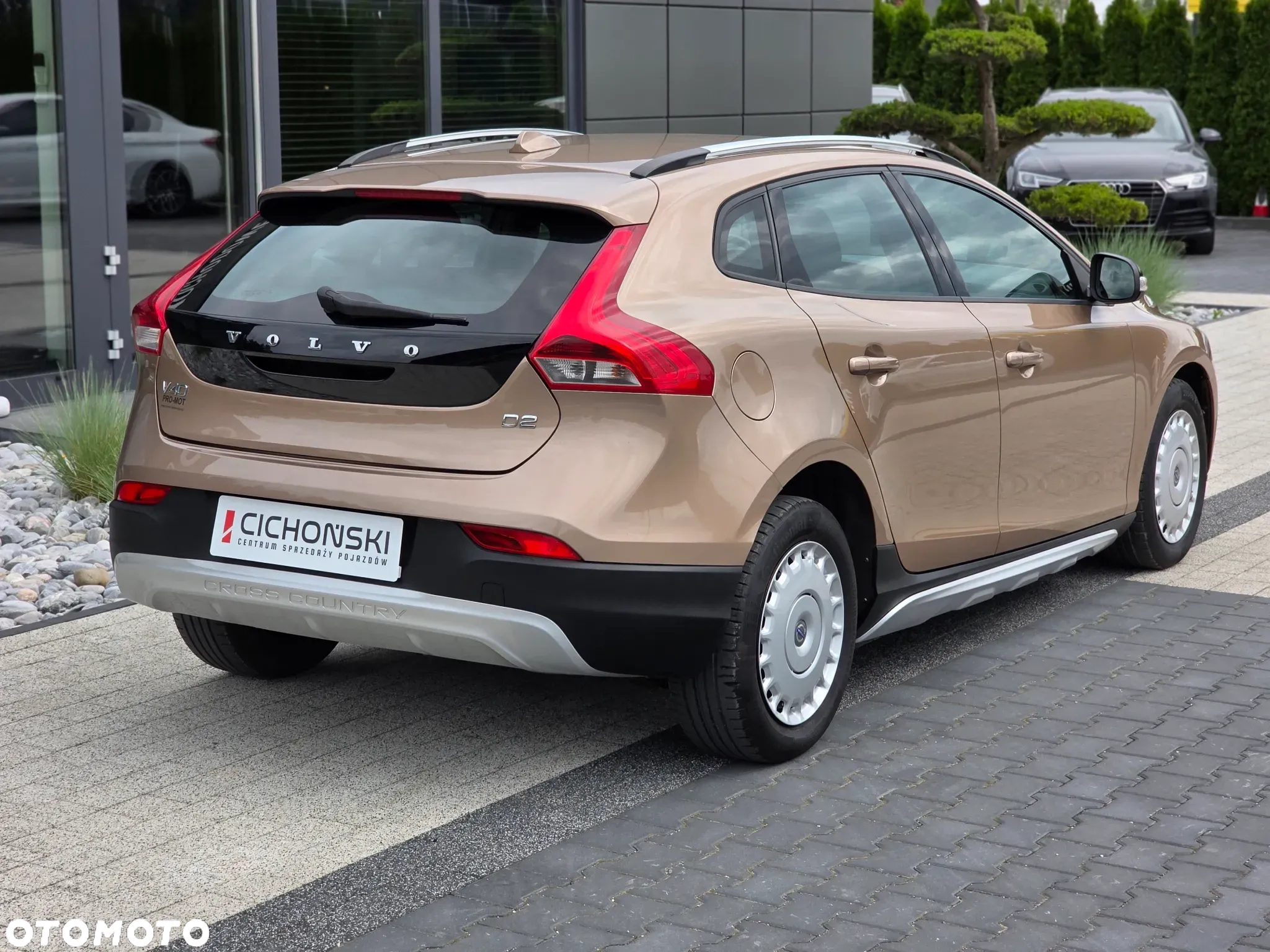 Volvo V40 D2 Momentum - 9
